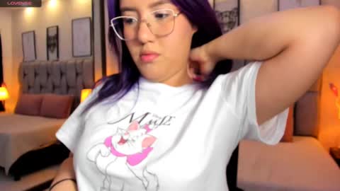 Emily online show from 02-11-25, 06:08