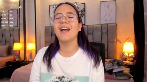 Emily online show from 03-05-25, 06:12