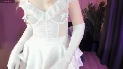 Emily online show from 02-28-25, 11:12