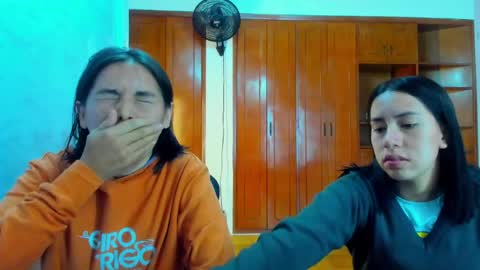 Emily and Soffy online show from 05-25-26, 12:33