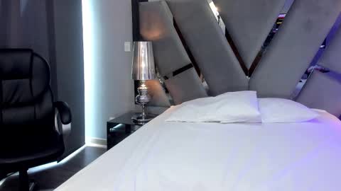 Snapshot of emily_bae chatting on 01-10-25, 07:00 emily_bae online show from 01-10-25, 07:00
