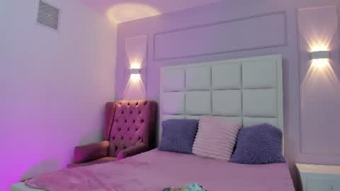emily_bruss online show from 07-10-26, 09:17