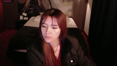  Emily Cherry  online show from 05-26-26, 01:51