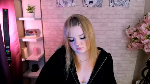 Snapshot of emily_coyness chatting on 03-06-26, 04:36 emily_coyness online show from 03-06-26, 04:36