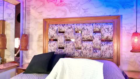 emily_dempsey online show from 04-10-26, 07:07