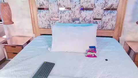emily_dempsey online show from 06-15-26, 07:16
