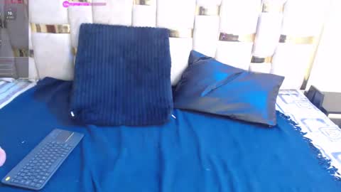 emily fox 3 online show from 02-04-25, 02:53