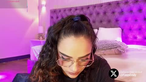 Emily online show from 03-09-26, 07:29