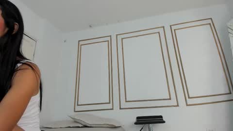 emily_gaviria1 online show from 03-20-26, 12:10