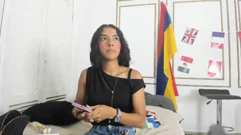 emily_gaviria1 online show from 06-16-26, 01:47
