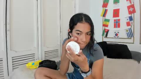 emily_gaviria1 online show from 06-23-26, 12:14