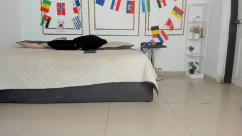 emily_gaviria1 online show from 07-19-26, 12:09
