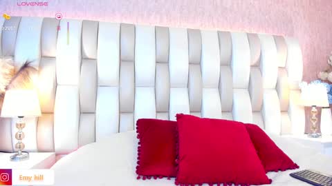 Snapshot of emily_hill___ chatting on 03-05-25, 03:40 EMILY Monday 5-2 am From Tuesday to Friday5-1 am Colombia time online show from 03-05-25, 03:40