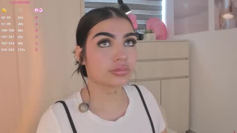 Snapshot of emily_kenner chatting on 10-18-25, 12:17 EmilyKenner Independent model online show from 10-18-25, 12:17