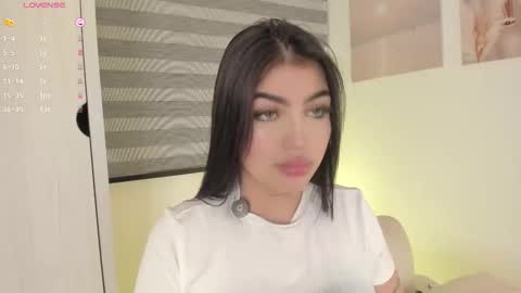 EmilyKenner  Independent model  online show from 11-28-25, 11:35