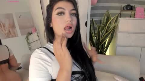 EmilyKenner  Independent model  online show from 02-07-26, 11:47