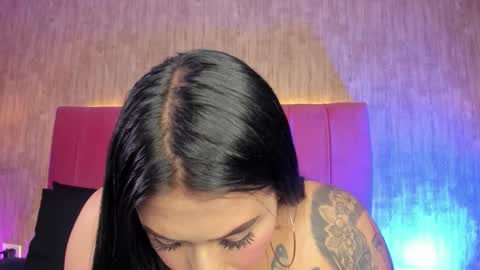 Snapshot of emily_klarence chatting on 02-04-26, 08:14 Emily online show from 02-04-26, 08:14