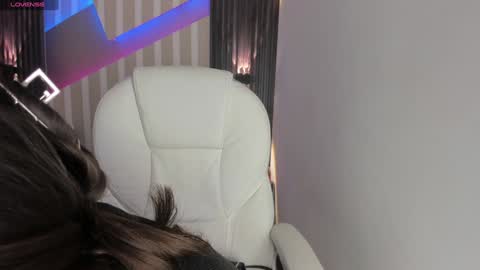 Emily online show from 01-21-25, 02:37