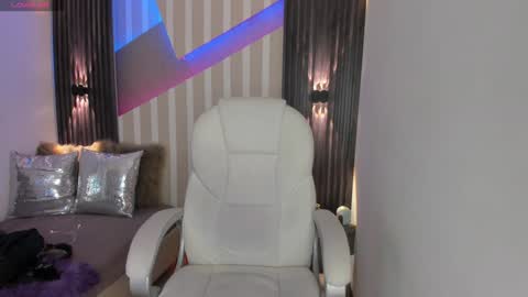 Emily online show from 02-03-25, 02:34