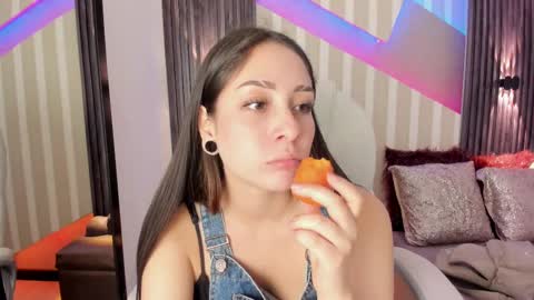 Emily online show from 09-16-25, 02:51