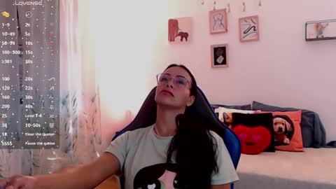 emily leroy. online show from 10-24-25, 12:01