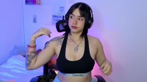 Emily Lindey online show from 03-29-26, 07:19