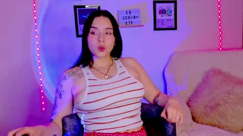 Emily Lindey online show from 07-11-26, 06:27