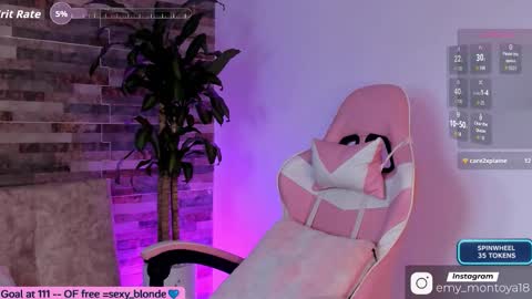 Snapshot of emily_montoya chatting on 10-26-25, 10:04 Emily online show from 10-26-25, 10:04