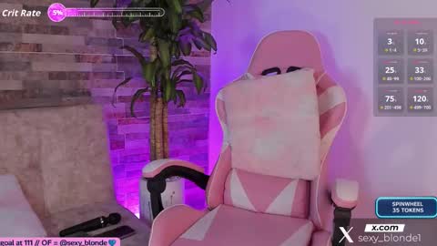 Snapshot of emily_montoya chatting on 11-09-25, 10:52 Emily online show from 11-09-25, 10:52