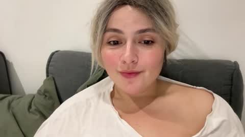 emily_morning_dew online show from 09-09-25, 08:52