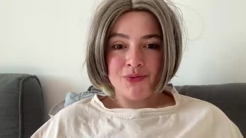Snapshot of emily_morning_dew chatting on 07-15-26, 04:40 emily_morning_dew online show from 07-15-26, 04:40