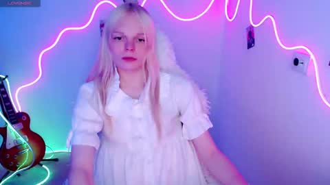 Lia online show from 10-17-25, 11:18