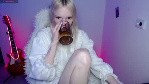 Lia online show from 03-07-26, 10:40