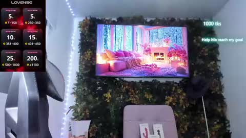 Snapshot of emily_palmeer chatting on 06-10-26, 08:13 emily_palmeer online show from 06-10-26, 08:13