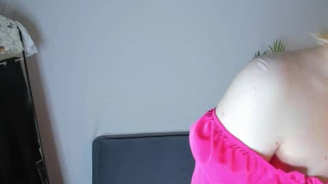 emily_relishh online show from 02-20-26, 05:15