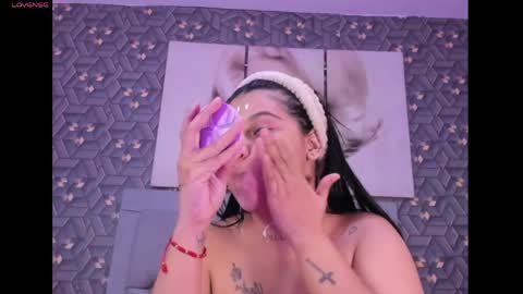 Emily online show from 04-21-26, 04:19