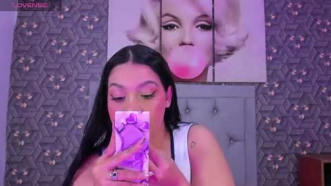 Emily online show from 06-11-26, 04:21