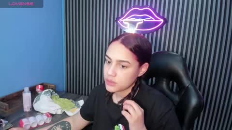 Emily  online show from 12-08-24, 12:52