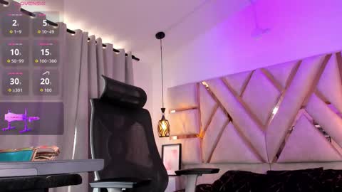 Emily online show from 12-17-25, 07:42