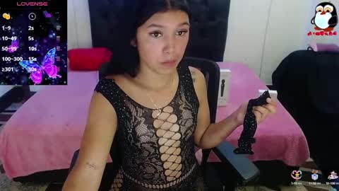 Snapshot of emily_rosse04 chatting on 01-03-25, 11:57 online show from 01-03-25, 11:57