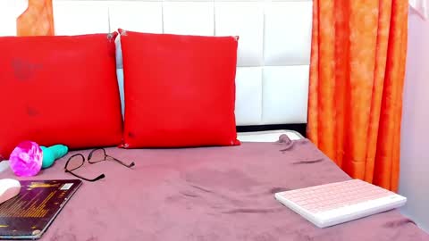 Emily online show from 01-19-25, 05:18