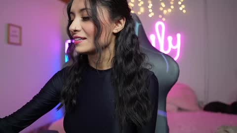 emily_smitt online show from 01-17-25, 08:00