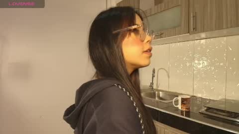 Emily online show from 06-06-26, 12:21
