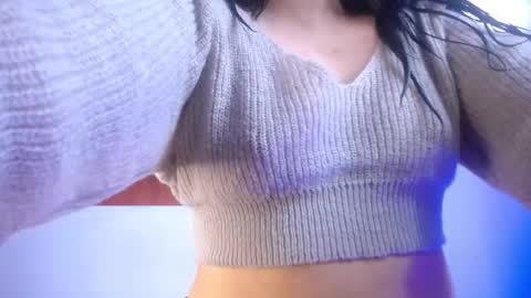 Snapshot of emily_trujillo chatting on 11-16-25, 09:59 Emily Trujillo online show from 11-16-25, 09:59