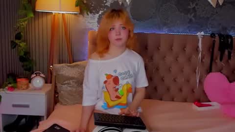 Baby Emelli online show from 12-17-25, 08:20