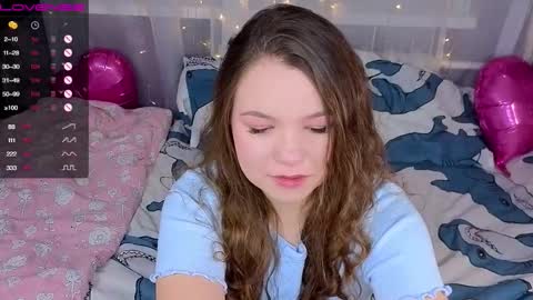 artist Emily online show from 11-10-25, 08:08