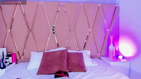 Emily online show from 10-11-25, 02:55