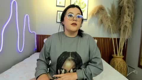 Emily online show from 05-26-26, 03:46