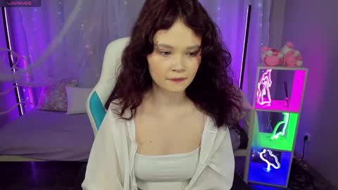 Emilyhaves online show from 05-24-26, 06:29