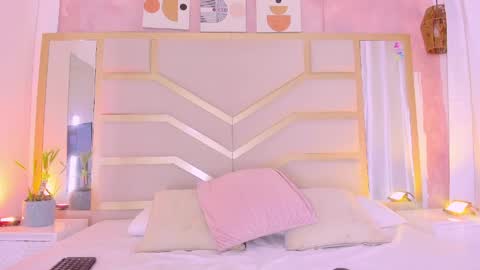 EMILY  online show from 05-11-26, 09:34